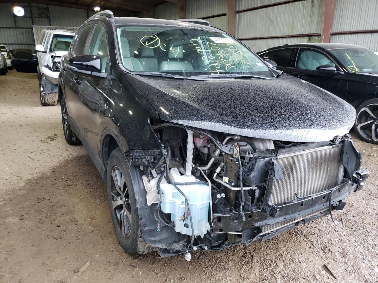 TOYOTA RAV4 XLE 2016 with VIN 2T3WFREV4GW309607 - Photo from auction