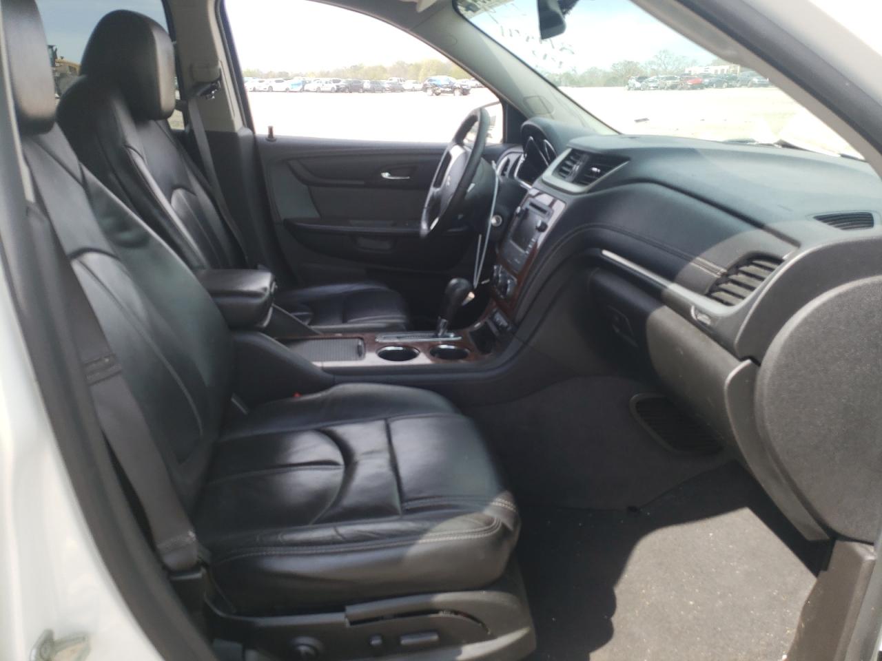 Photo 5 from auction – 2013 CHEVROLET TRAVERSE L with VIN 1GNKRJKD4DJ178313