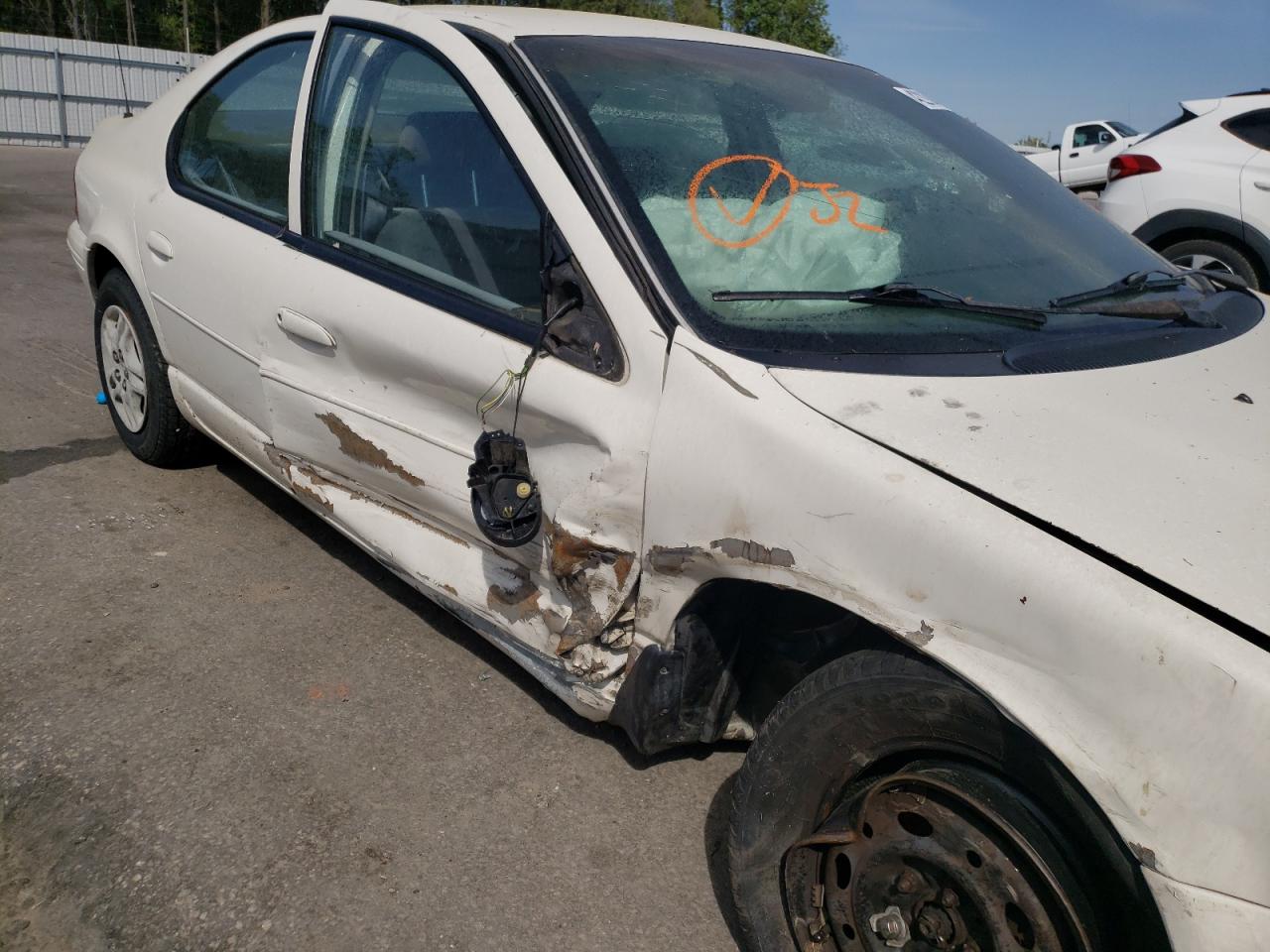Photo 9 from auction – 1999 DODGE STRATUS with VIN 1B3EJ46X8XN596911