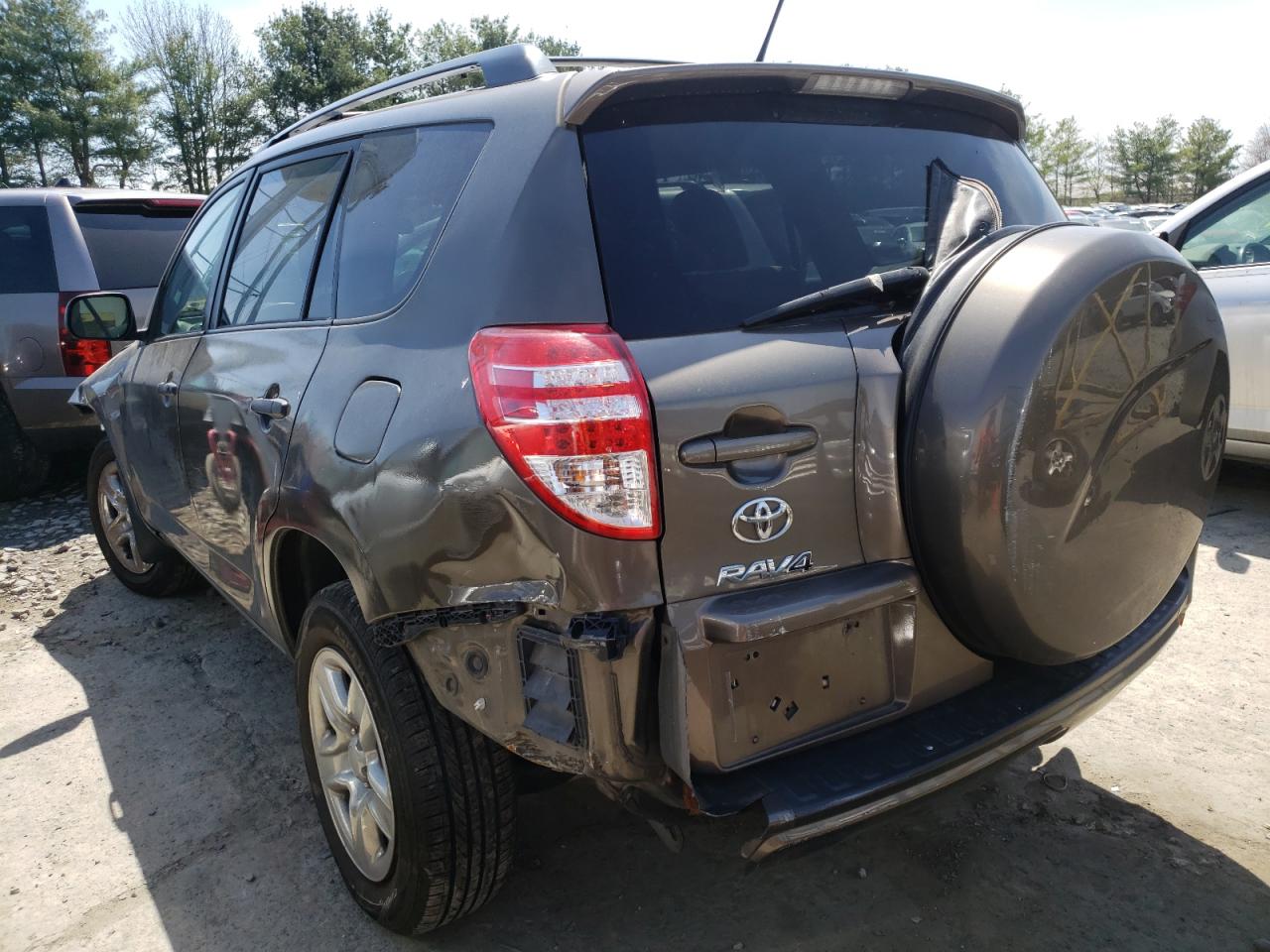 Photo 3 from auction – 2011 TOYOTA RAV4 with VIN 2T3BF4DV6BW163948