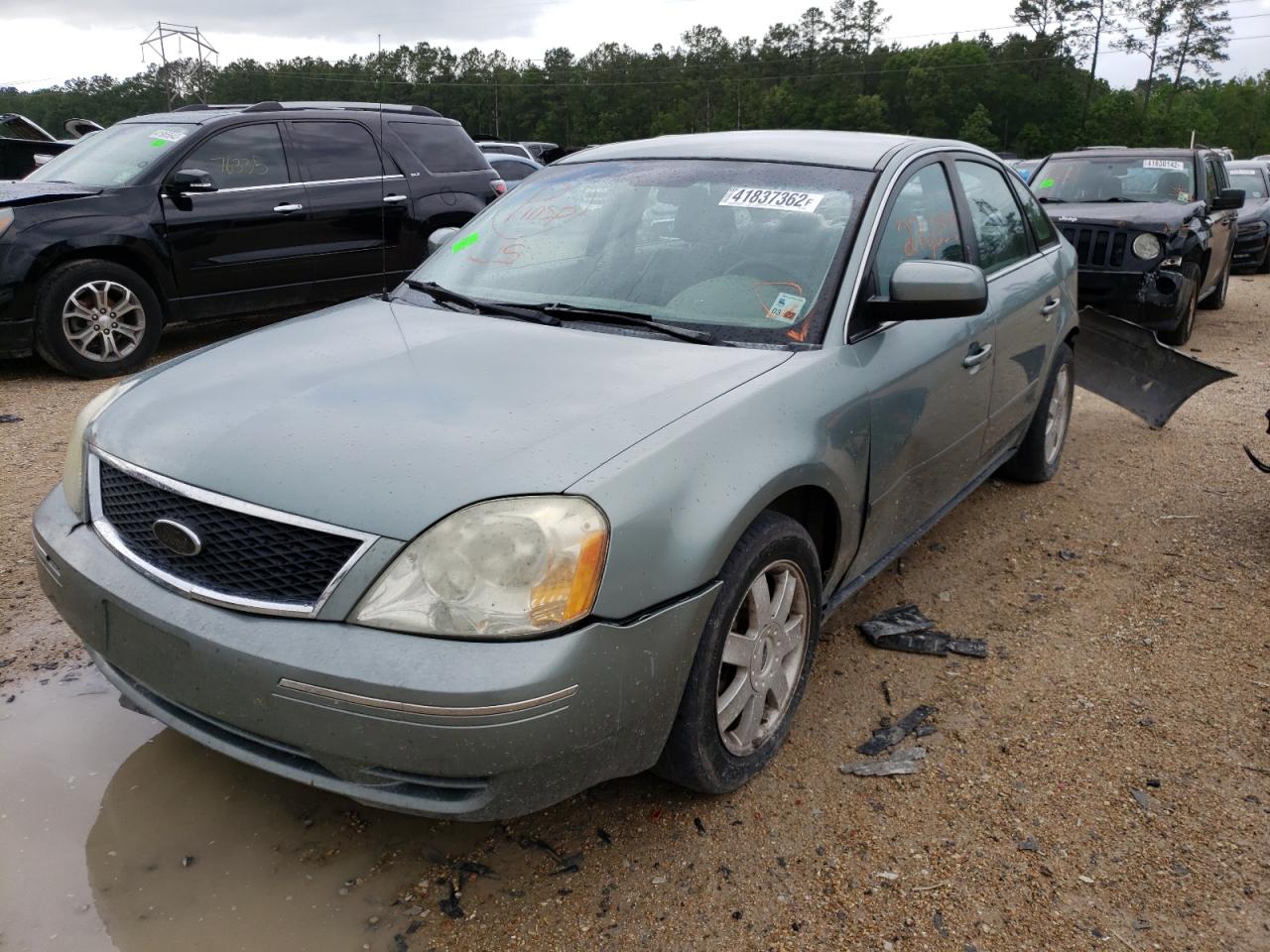 Photo 2 from auction – 2005 FORD FIVE HUNDR with VIN 1FAFP231X5G129048