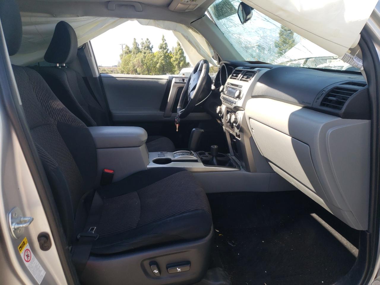 Photo 5 from auction – 2010 TOYOTA 4RUNNER SR with VIN JTEBU5JR8A5032234