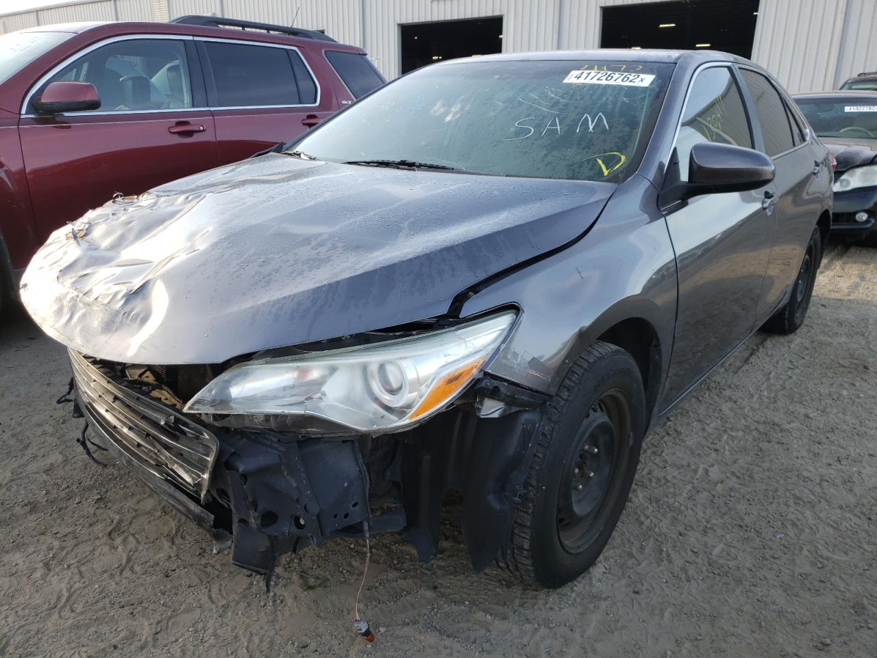 Photo 2 from auction – 2015 TOYOTA CAMRY LE with VIN 4T1BF1FK6FU993166