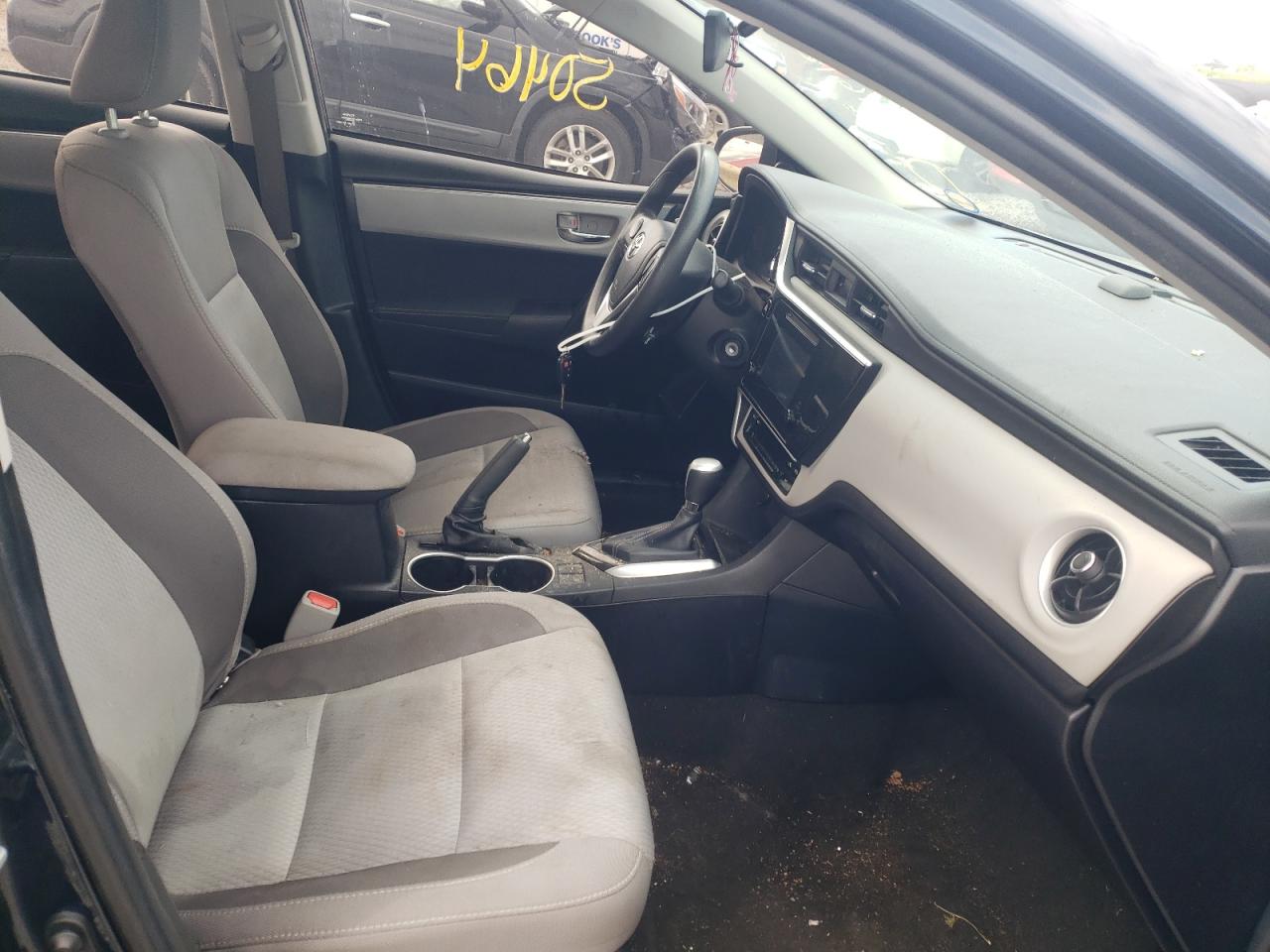 Photo 5 from auction – 2018 TOYOTA COROLLA L with VIN 2T1BURHE9JC040490