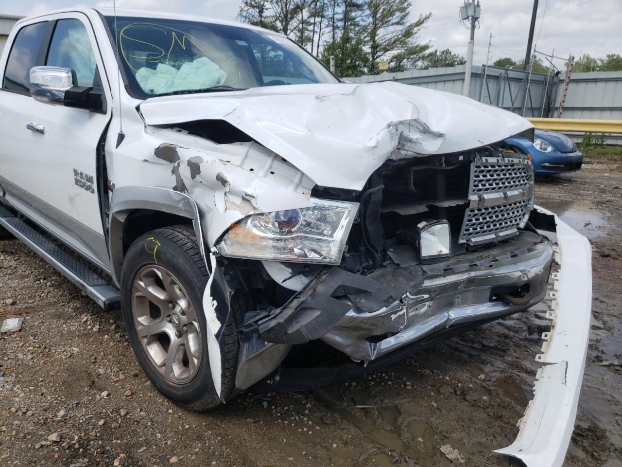 Photo 9 from auction – 2014 RAM 1500 LARAM with VIN 1C6RR7NT0ES177241