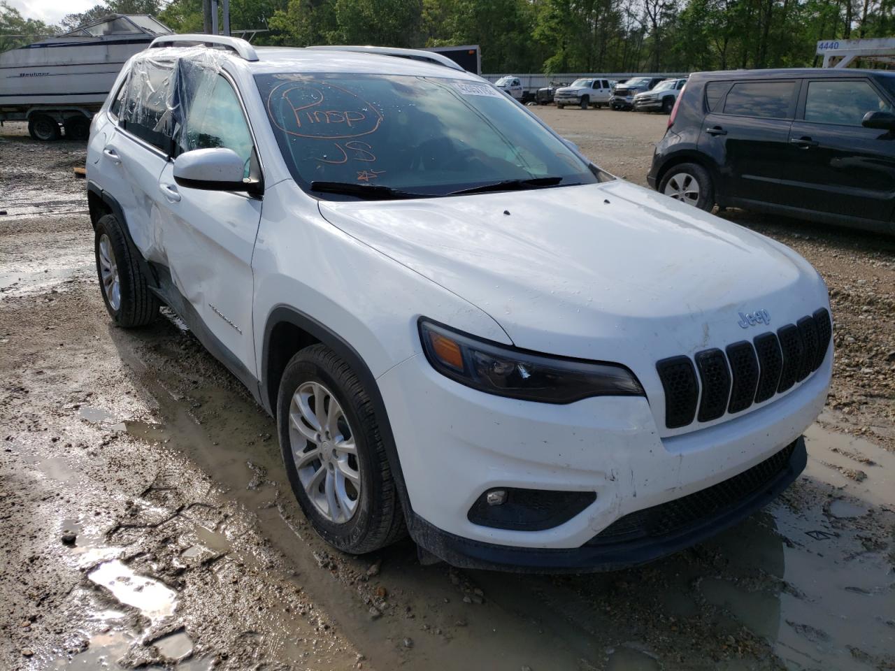 JEEP CHEROKEE L 2019 with VIN 1C4PJLCB9KD215608 - Photo from auction
