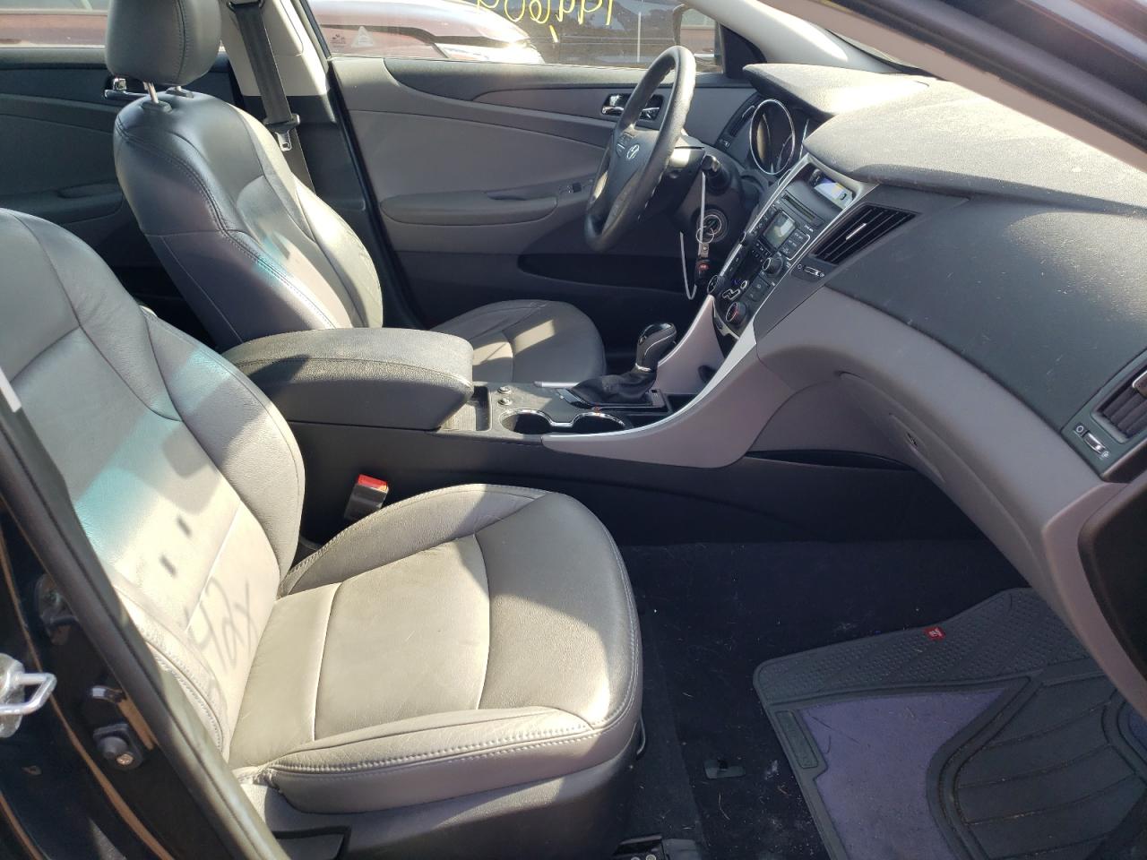 Photo 5 from auction – 2011 HYUNDAI SONATA GLS with VIN 5NPEB4AC0BH001851