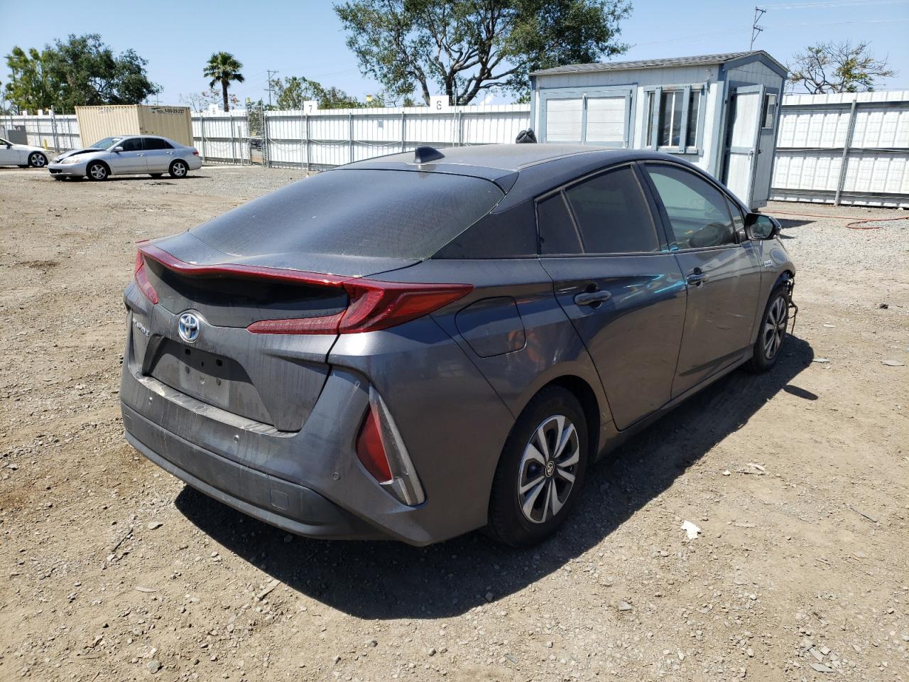 Photo 4 from auction – 2019 TOYOTA PRIUS PRIM with VIN JTDKARFP5K3119050