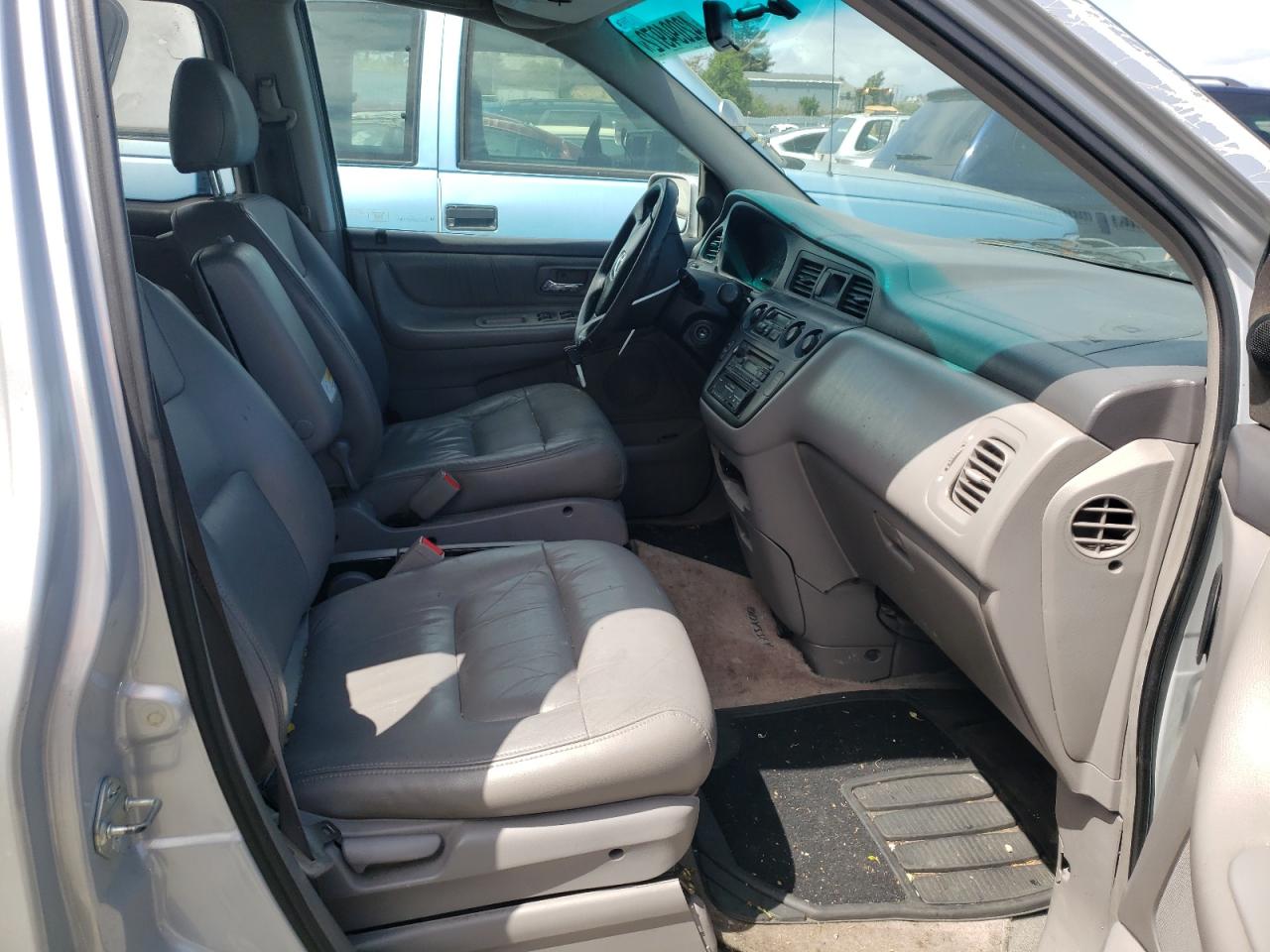 Photo 5 from auction – 2003 HONDA ODYSSEY EX with VIN 5FNRL18913B150213