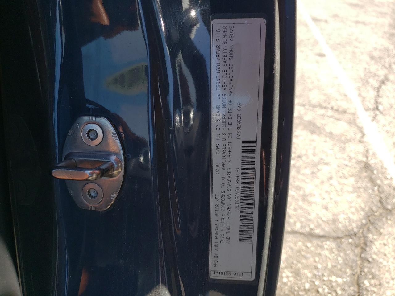 Photo 10 from auction – 2001 AUDI TT with VIN TRUTC28N611000179