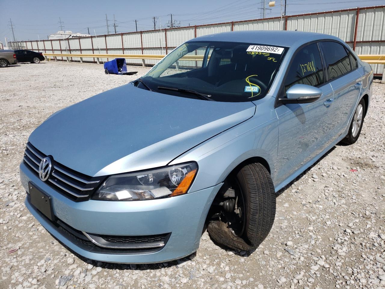 Photo 2 from auction – 2012 VOLKSWAGEN PASSAT S with VIN 1VWAH7A32CC058545