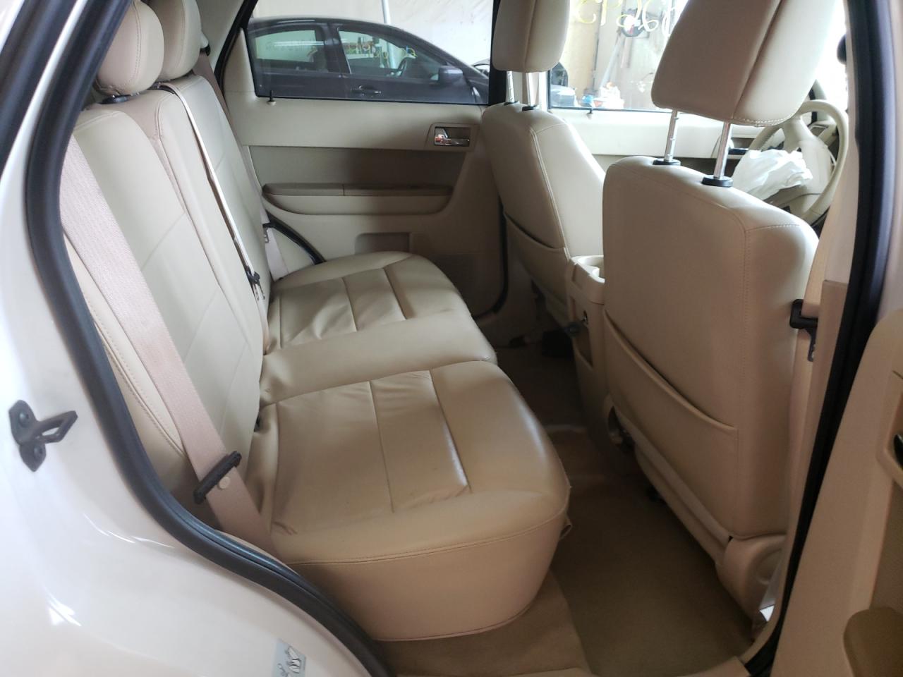 Photo 6 from auction – 2012 FORD ESCAPE LIM with VIN 1FMCU9EG0CKC79918
