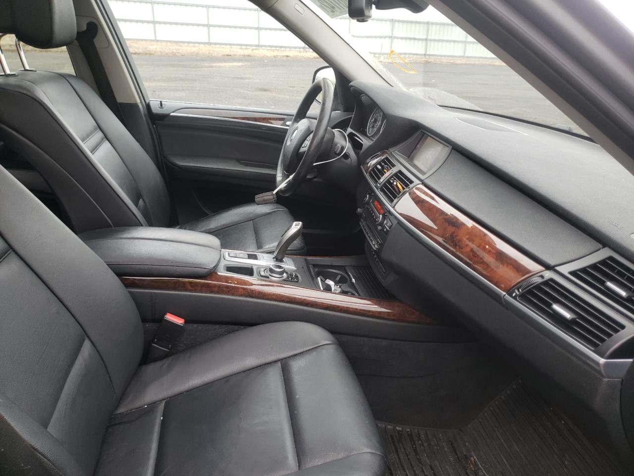Photo 5 from auction – 2013 BMW X5 XDRIVE3 with VIN 5UXZV4C59D0E04042
