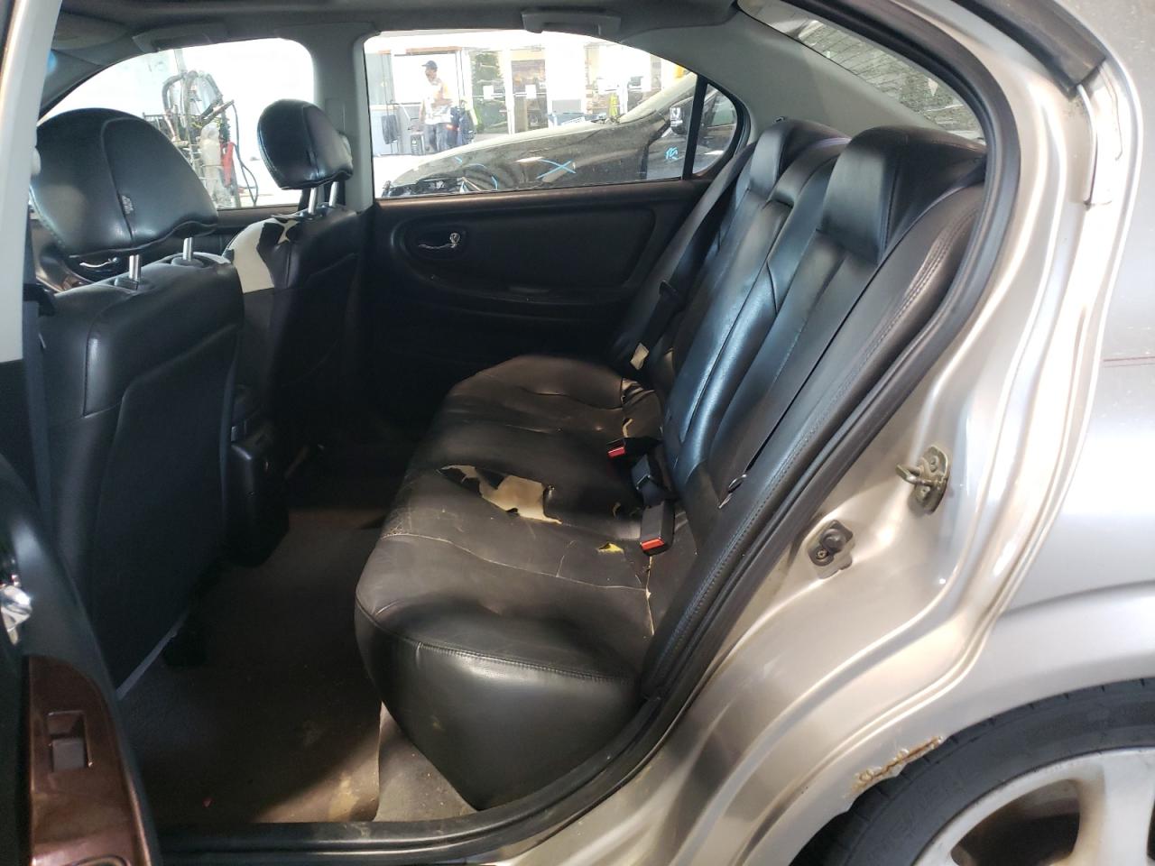 Photo 6 from auction – 2001 NISSAN MAXIMA GXE with VIN JN1CA31A01T314978
