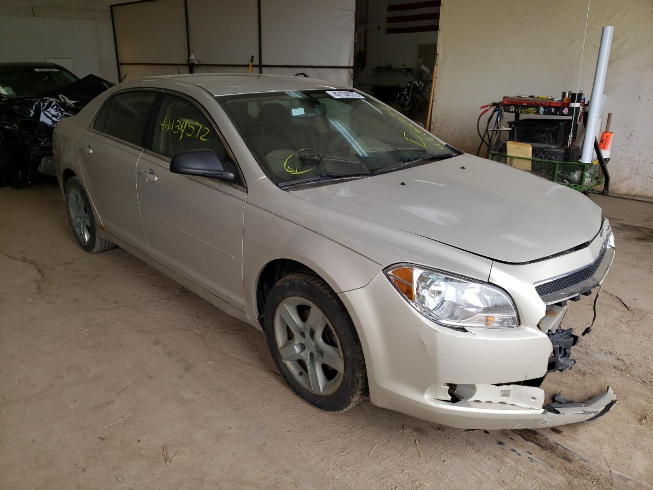 CHEVROLET MALIBU LS 2010 with VIN 1G1ZB5EB6AF138996 - Photo from auction