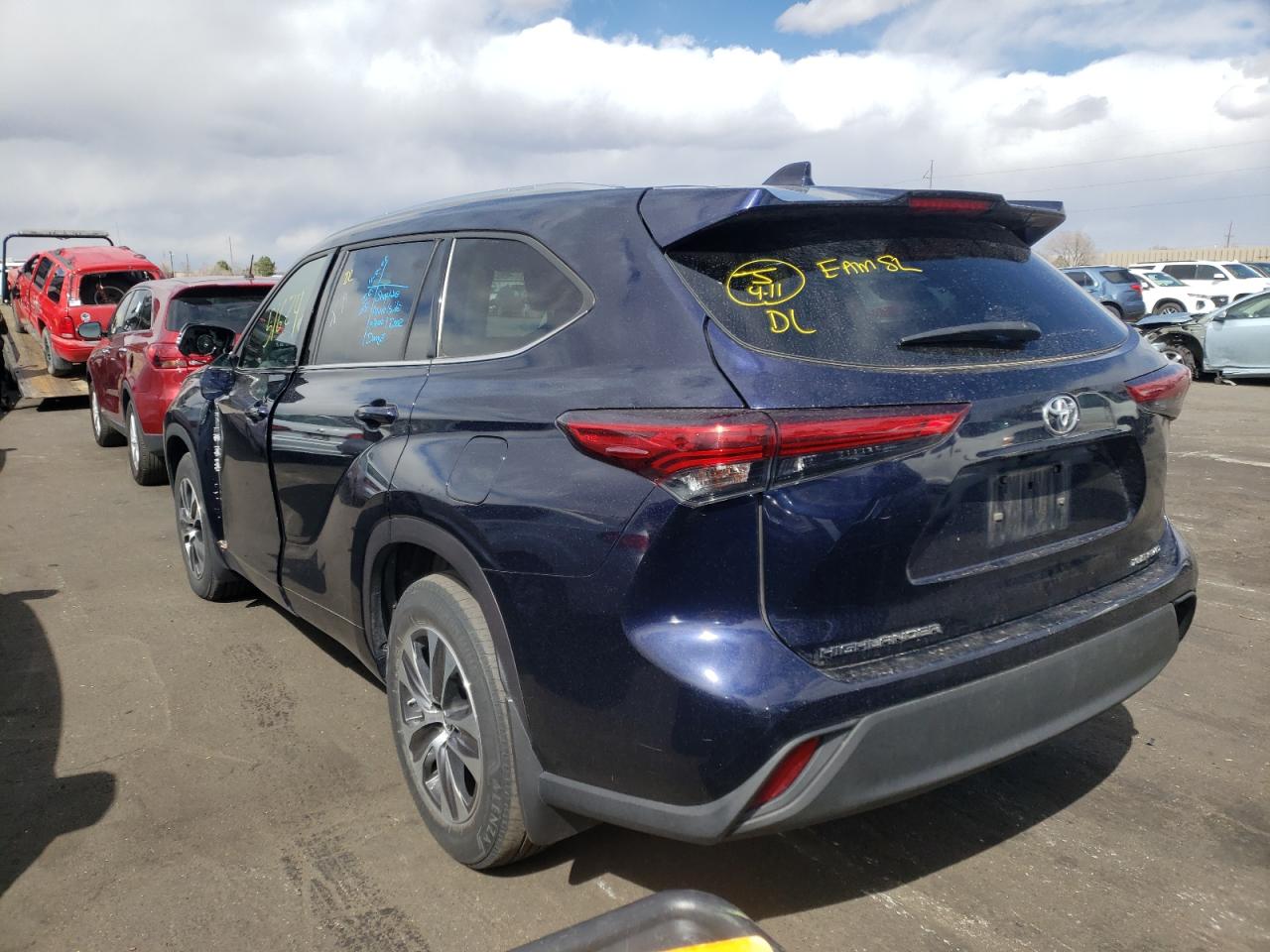 Photo 3 from auction – 2020 TOYOTA HIGHLANDER with VIN 5TDGZRBHXLS509543