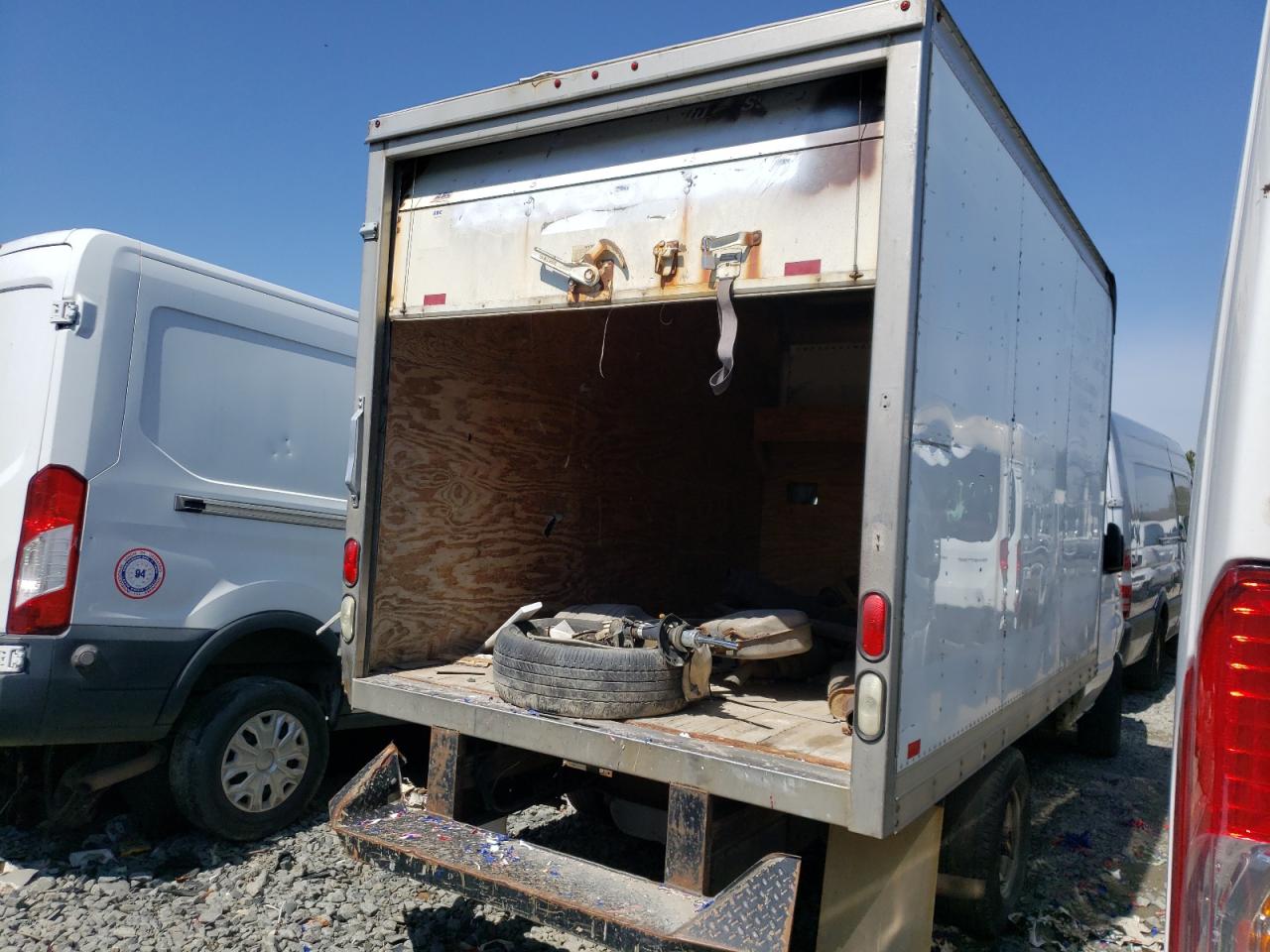 Photo 3 from auction – 2010 FORD ECONOLINE with VIN 1FDSE3FL7ADA49330