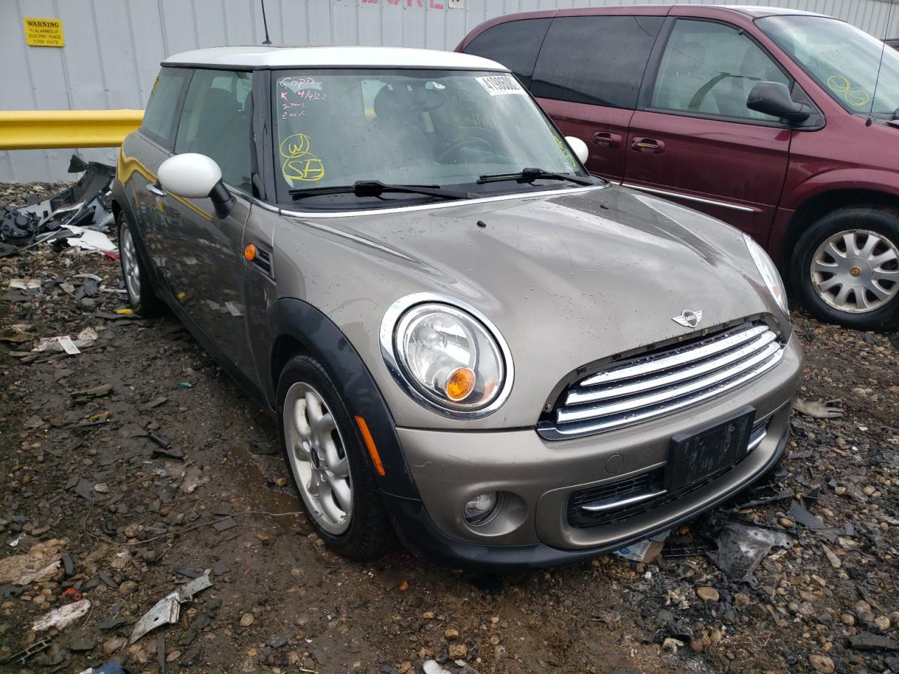 MINI COOPER 2011 with VIN WMWSU3C53BT253205 - Photo from auction
