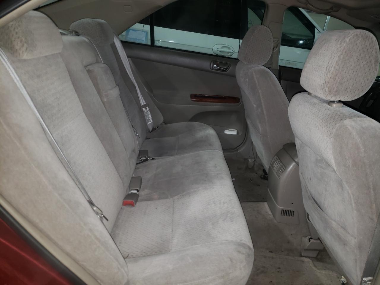 Photo 6 from auction – 2003 TOYOTA CAMRY LE with VIN 4T1BE30K53U162485