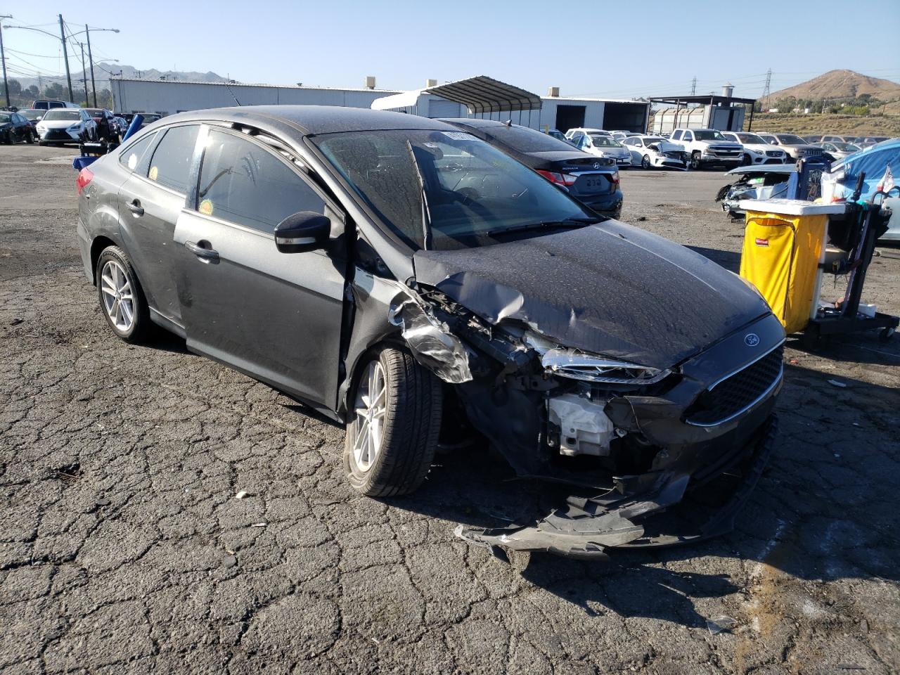 FORD FOCUS SE 2017 with VIN 1FADP3F25HL278156 - Photo from auction