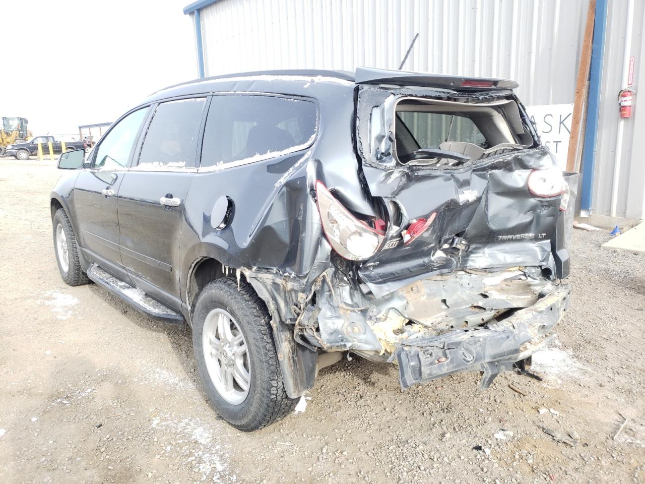 Photo 3 from auction – 2011 CHEVROLET TRAVERSE L with VIN 1GNKVGED8BJ158685