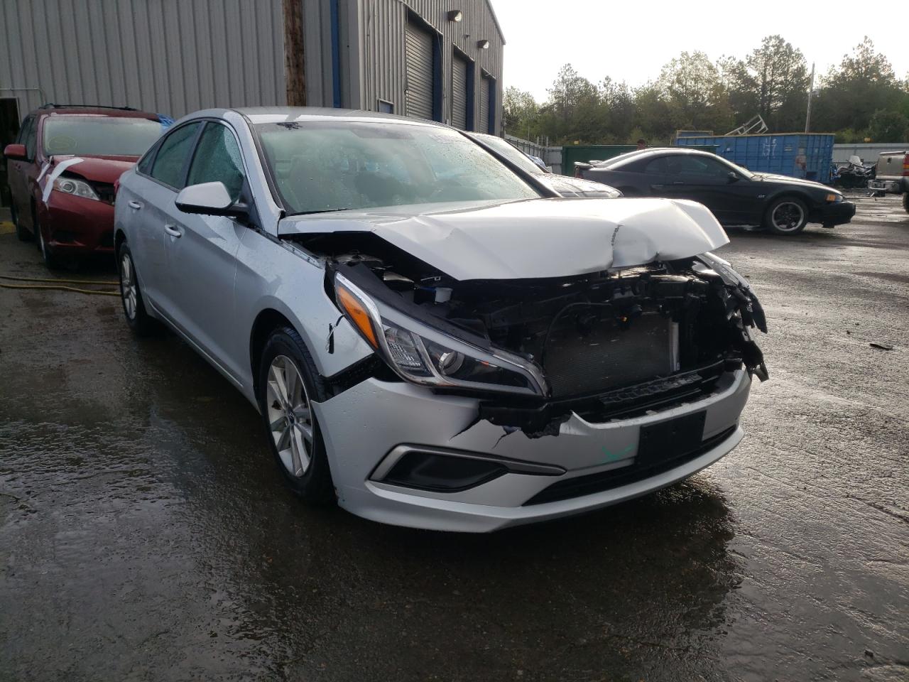 HYUNDAI SONATA SE 2016 with VIN 5NPE24AF0GH297827 - Photo from auction