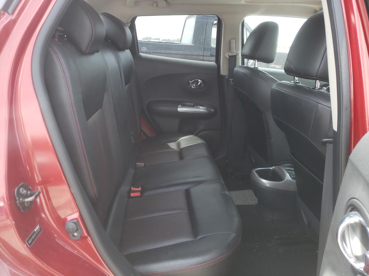 Photo 6 from auction – 2011 NISSAN JUKE S with VIN JN8AF5MV0BT018591