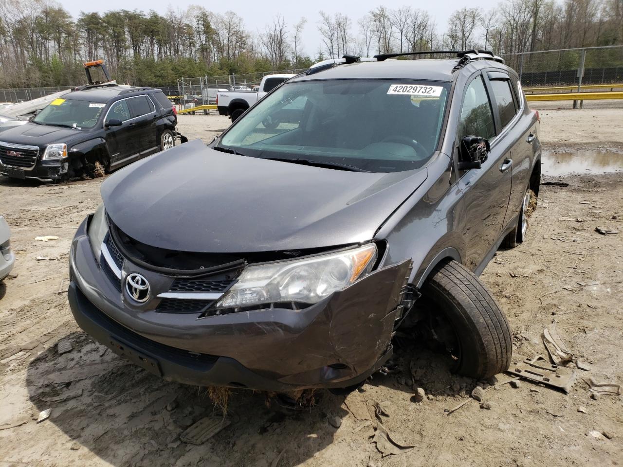 Photo 9 from auction – 2013 TOYOTA RAV4 LE with VIN 2T3BFREV9DW060201