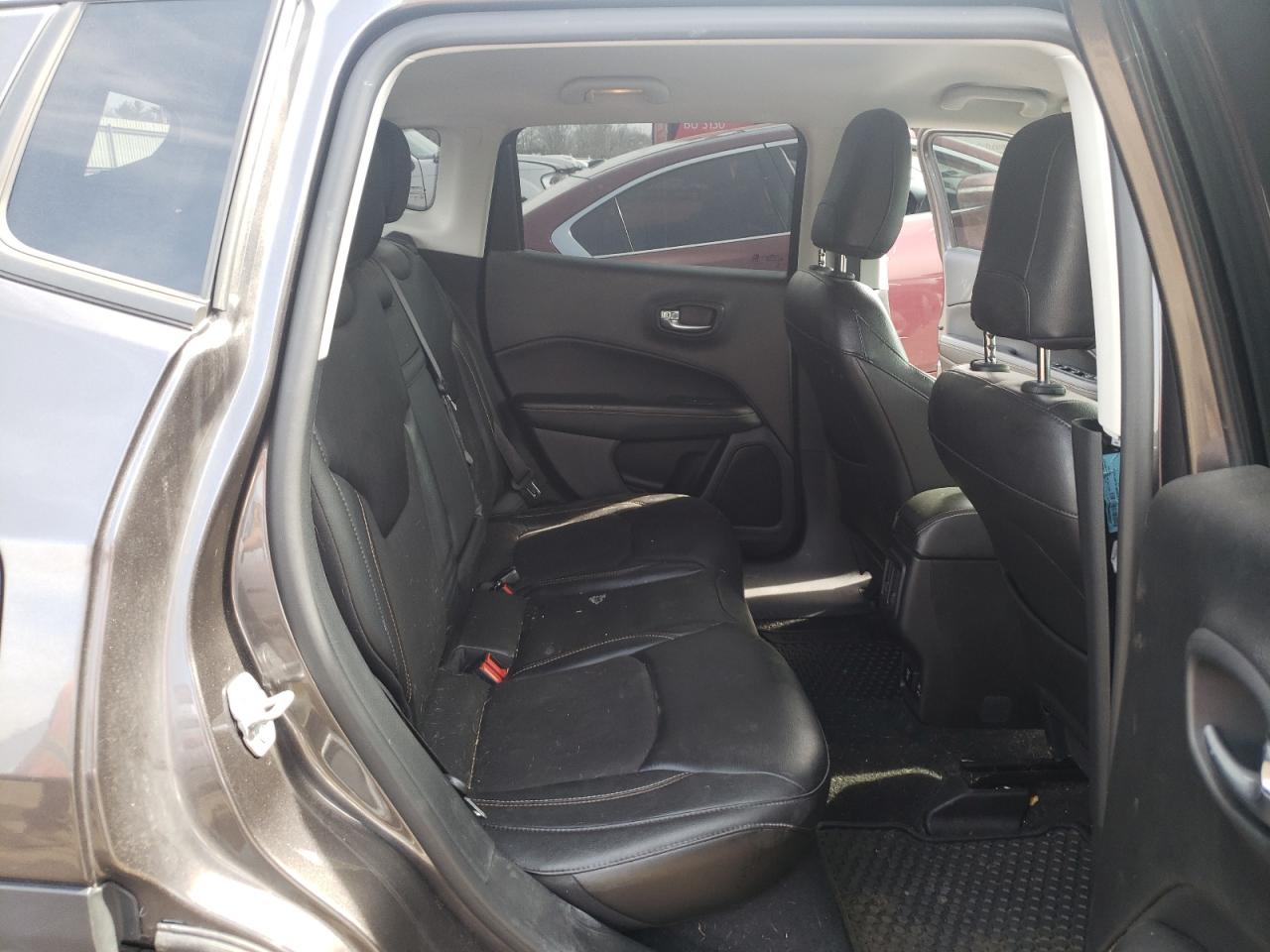 Photo 6 from auction – 2018 JEEP COMPASS LA with VIN 3C4NJDBBXJT356789
