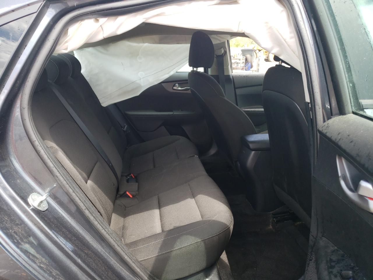 Photo 6 from auction – 2021 KIA FORTE FE with VIN 3KPF24AD7ME289470