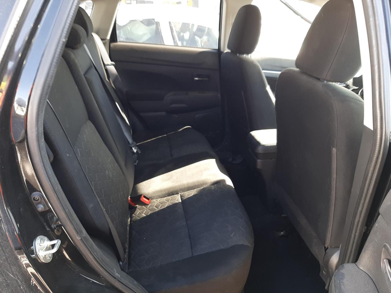 Photo 6 from auction – 2020 MITSUBISHI OUTLANDER with VIN JA4AR3AU9LU026374