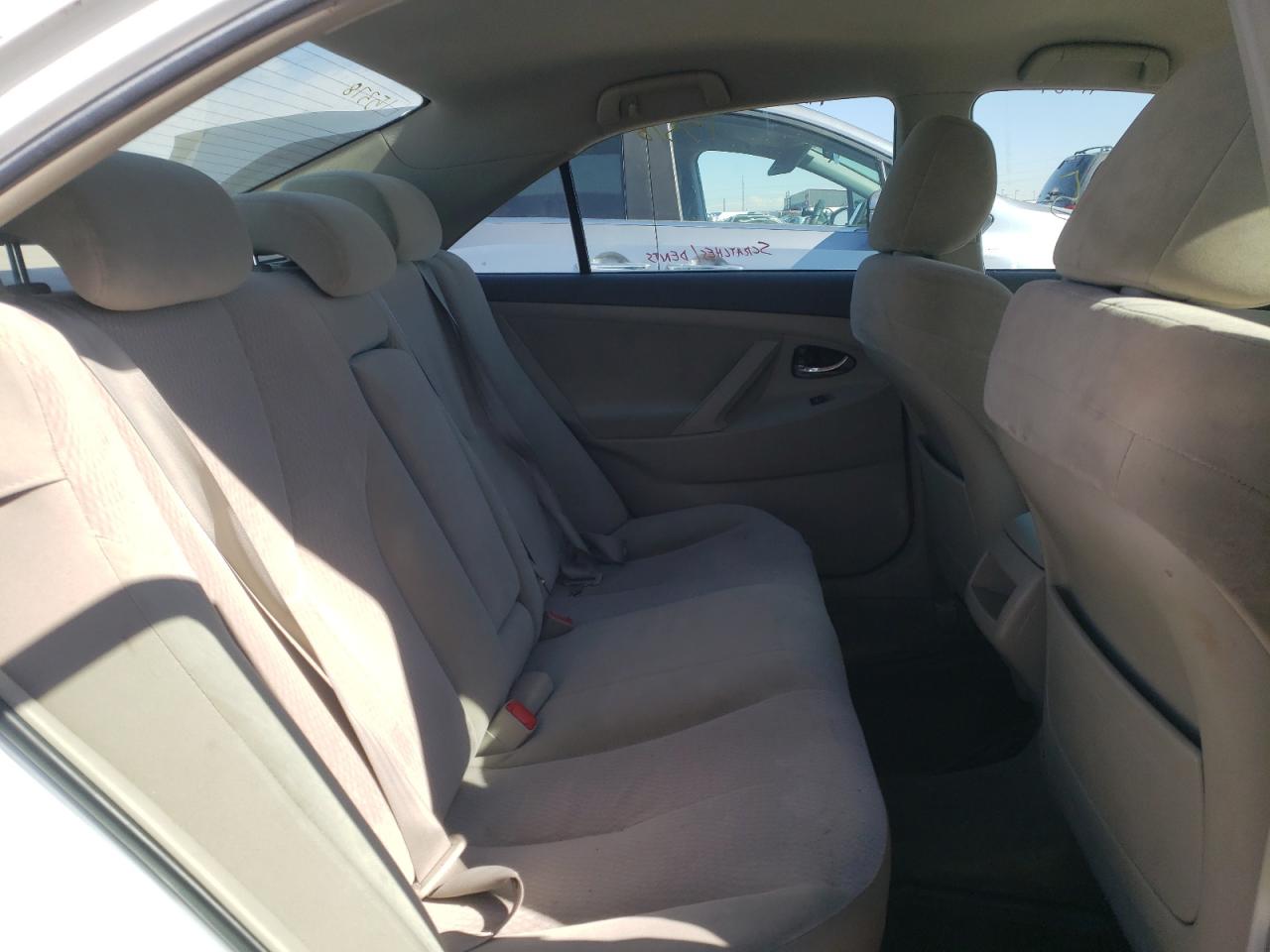 Photo 6 from auction – 2011 TOYOTA CAMRY BASE with VIN 4T1BF3EK9BU611946