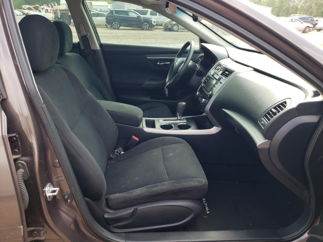 Photo 5 from auction – 2015 NISSAN ALTIMA 2.5 with VIN 1N4AL3AP4FC154832