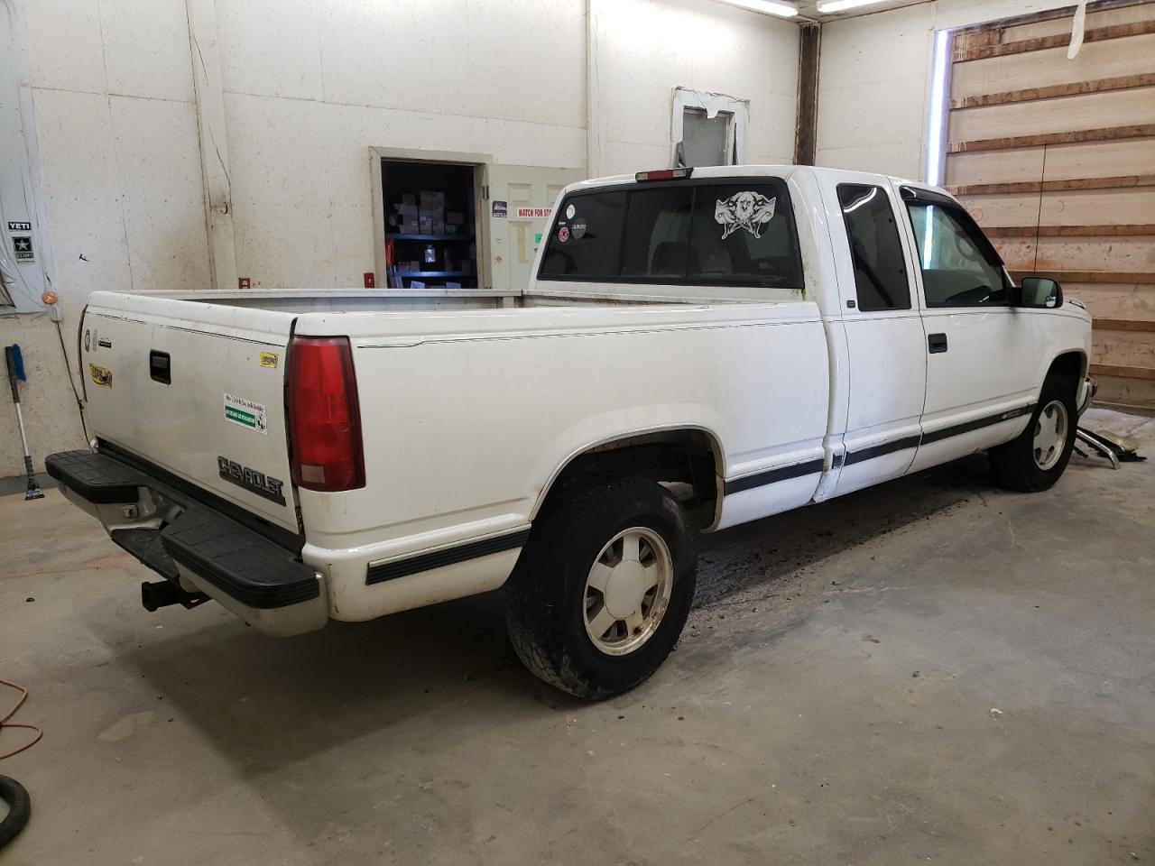 Photo 4 from auction – 1998 CHEVROLET GMT-400 C1 with VIN 2GCEC19M3W1228029