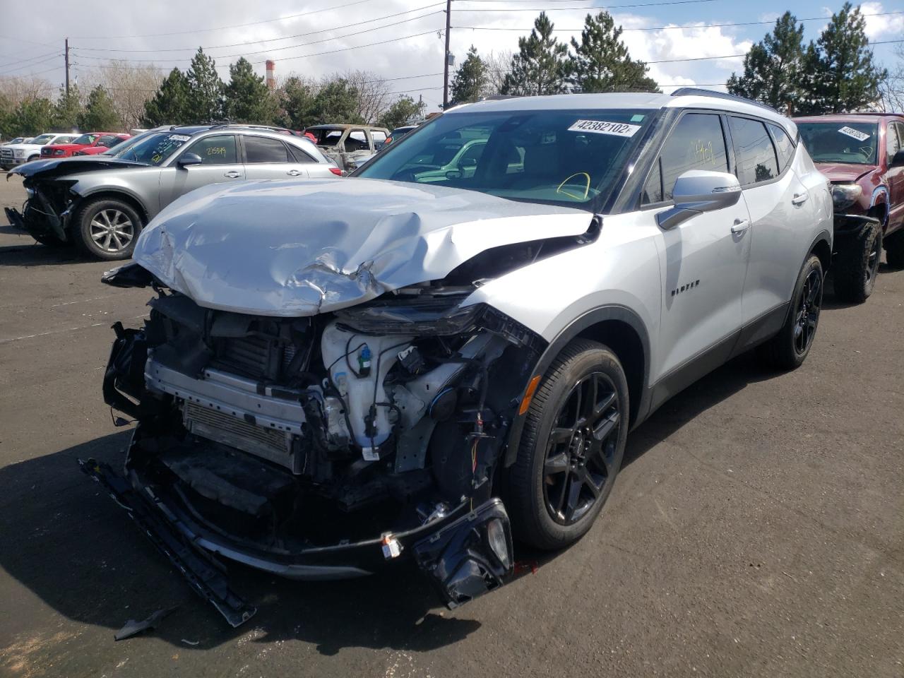 Photo 2 from auction – 2020 CHEVROLET BLAZER 3LT with VIN 3GNKBJRS4LS559391