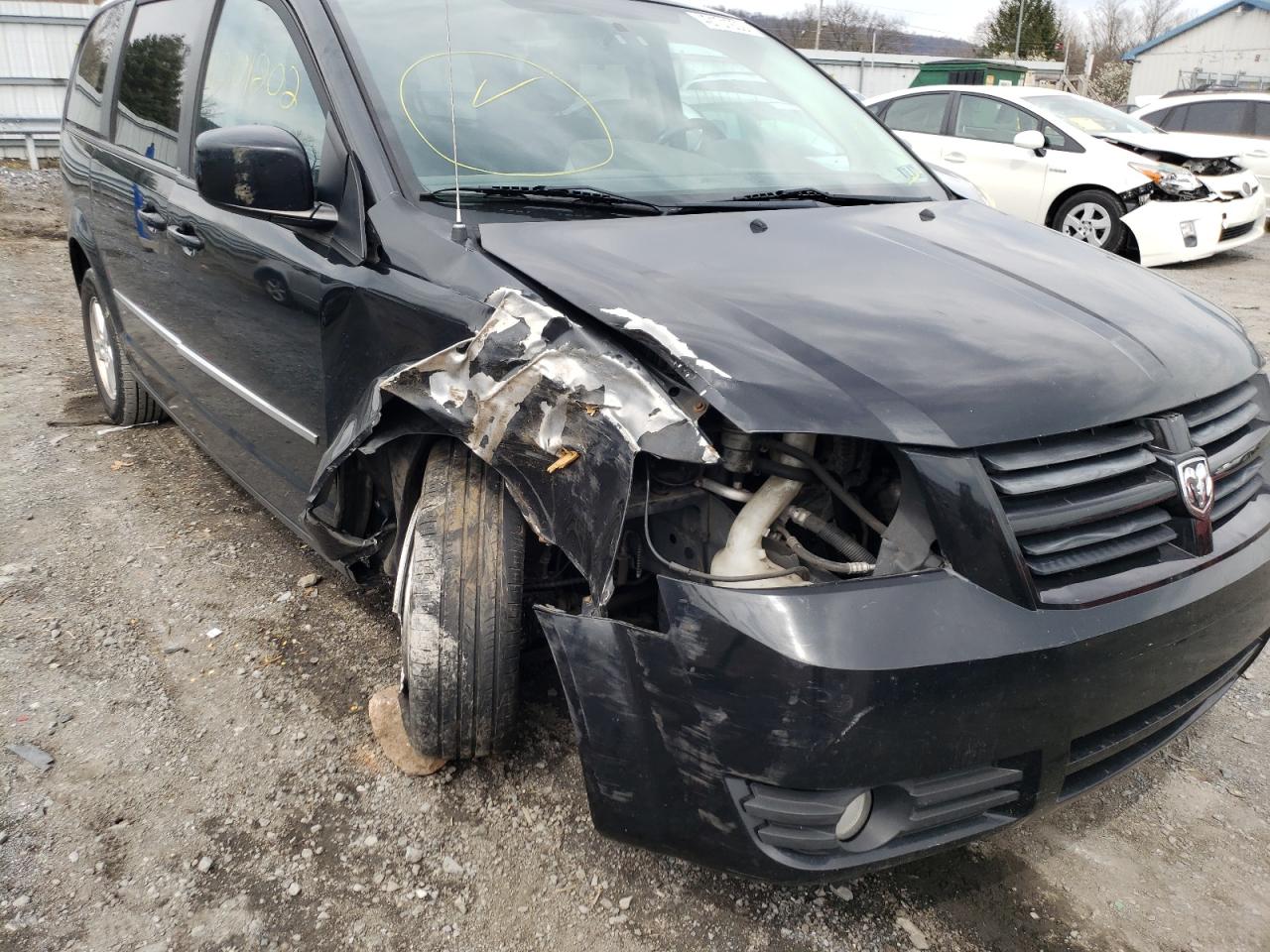 Photo 9 from auction – 2010 DODGE GRAND CARA with VIN 2D4RN5D17AR210033