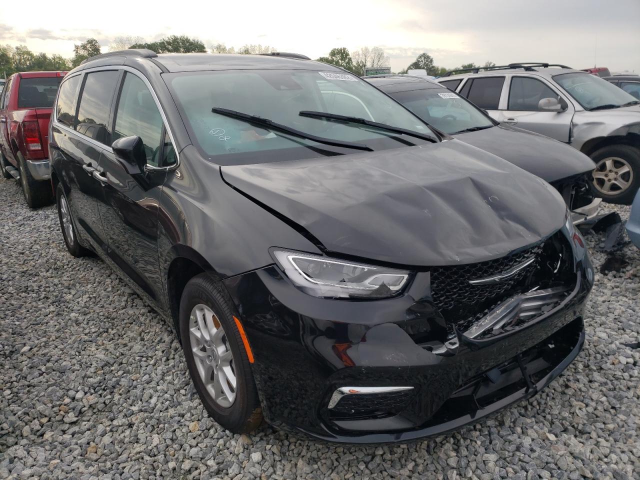 CHRYSLER PACIFICA 2022 with VIN 2C4RC1BG7NR128800 - Photo from auction