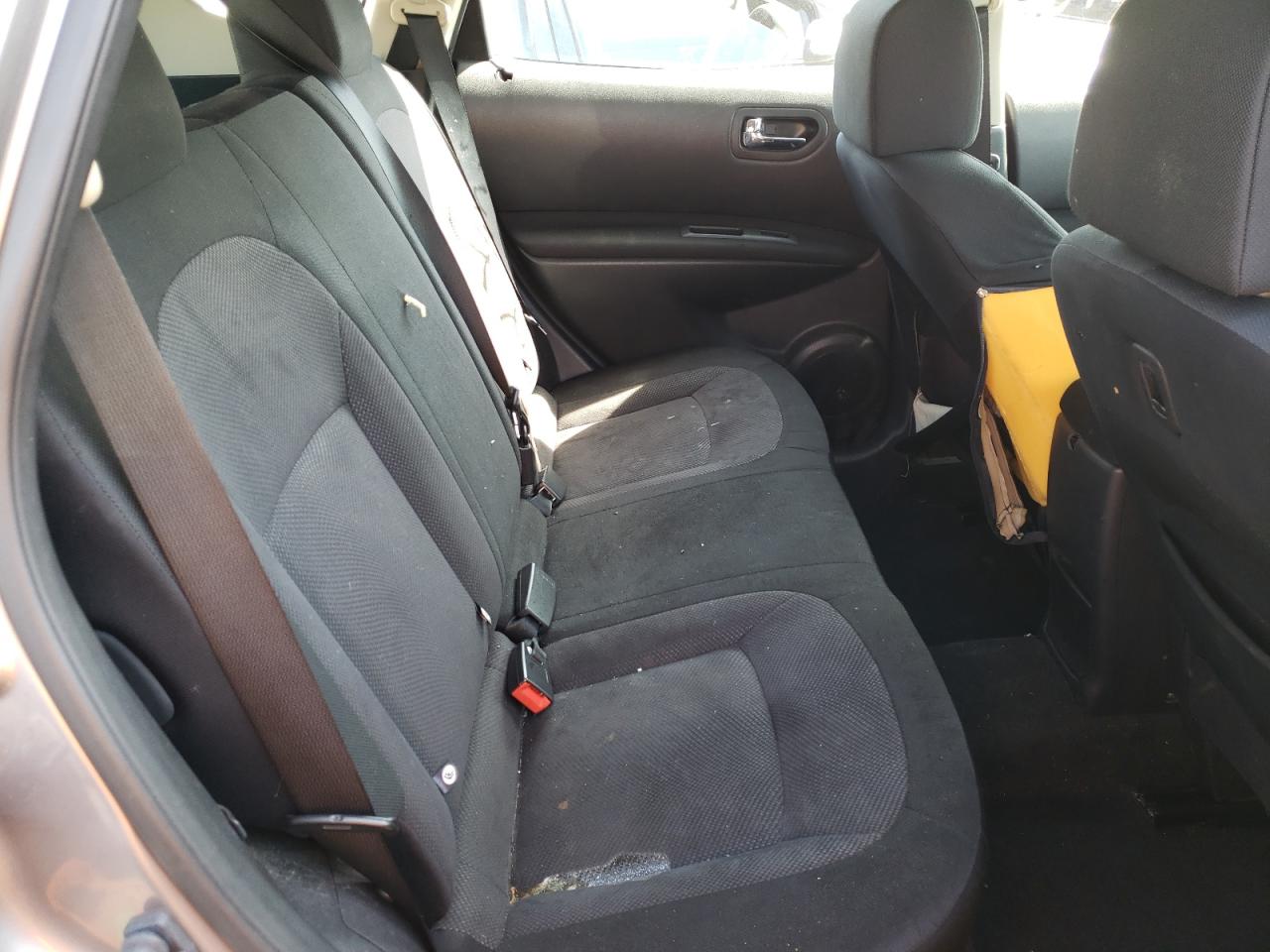 Photo 6 from auction – 2013 NISSAN ROGUE S with VIN JN8AS5MV4DW601016