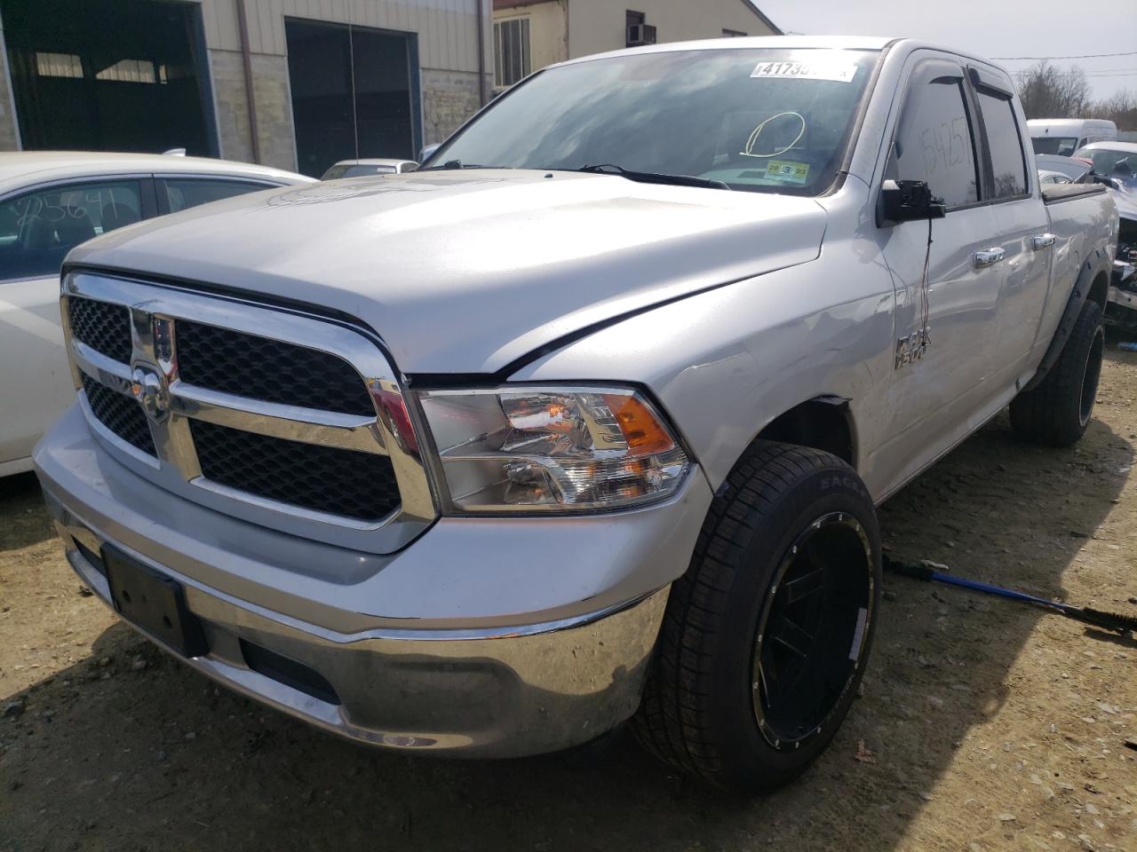 Photo 2 from auction – 2015 RAM 1500 SLT with VIN 1C6RR7GG1FS511472