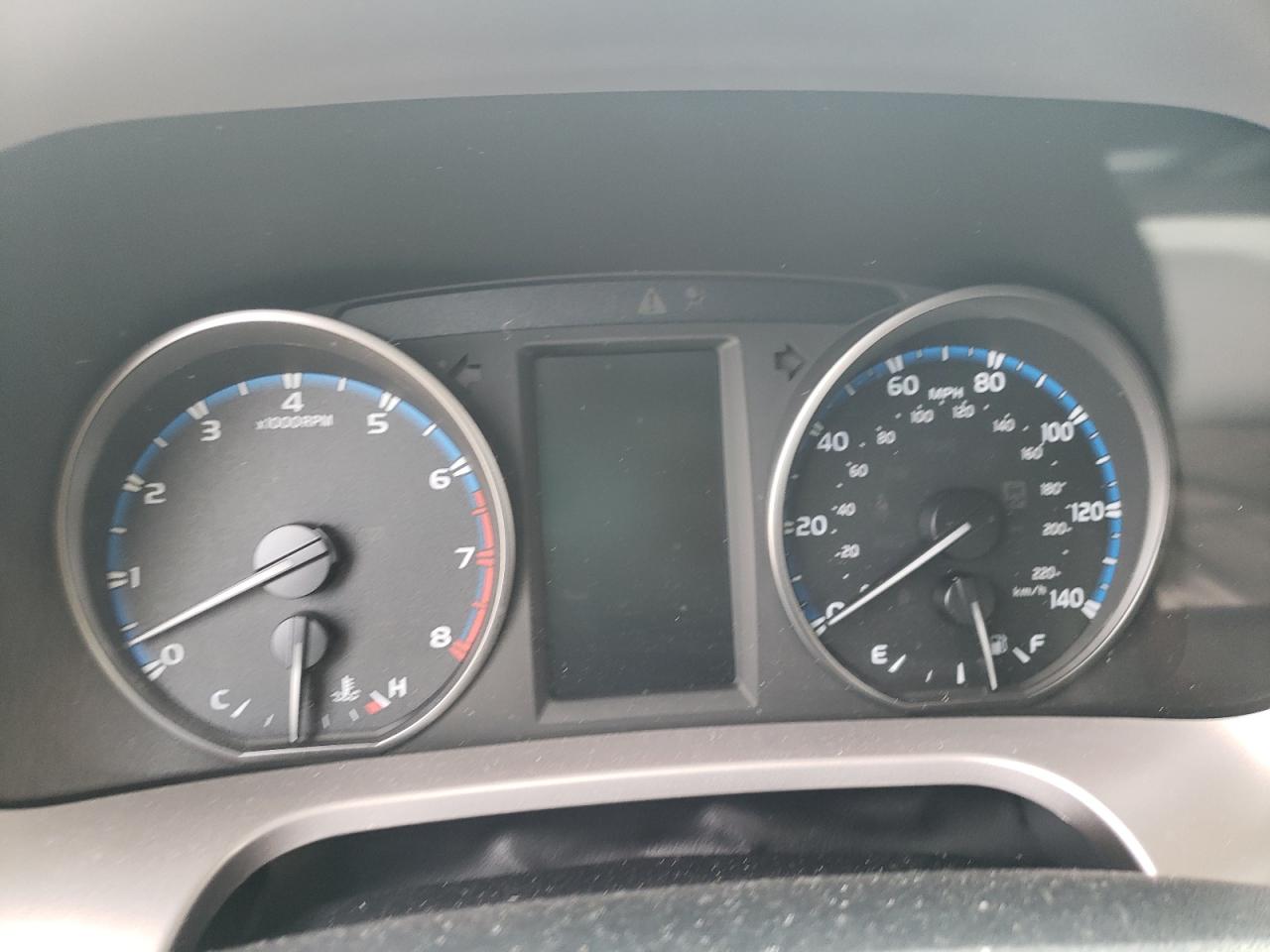 Photo 8 from auction – 2018 TOYOTA RAV4 ADVEN with VIN JTMWFREV2JD115727