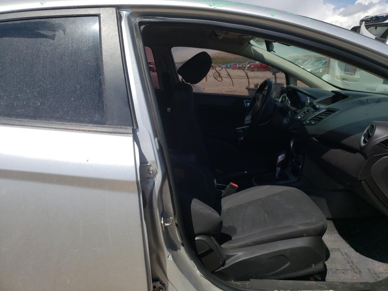 Photo 5 from auction – 2014 FORD FIESTA SE with VIN 3FADP4BJ4EM221055