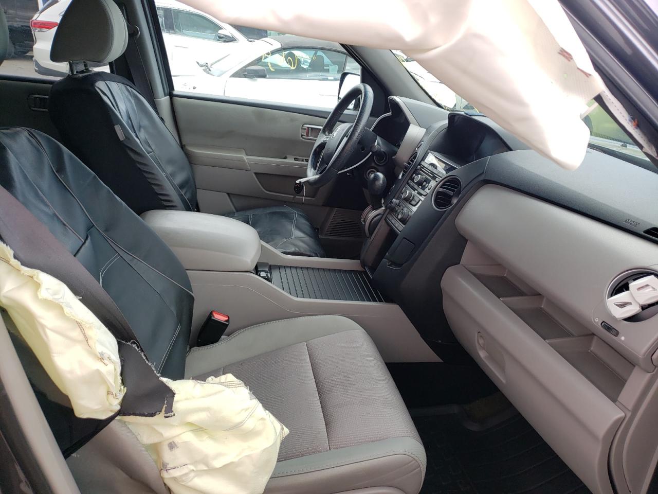 Photo 5 from auction – 2014 HONDA PILOT EX with VIN 5FNYF4H45EB025937