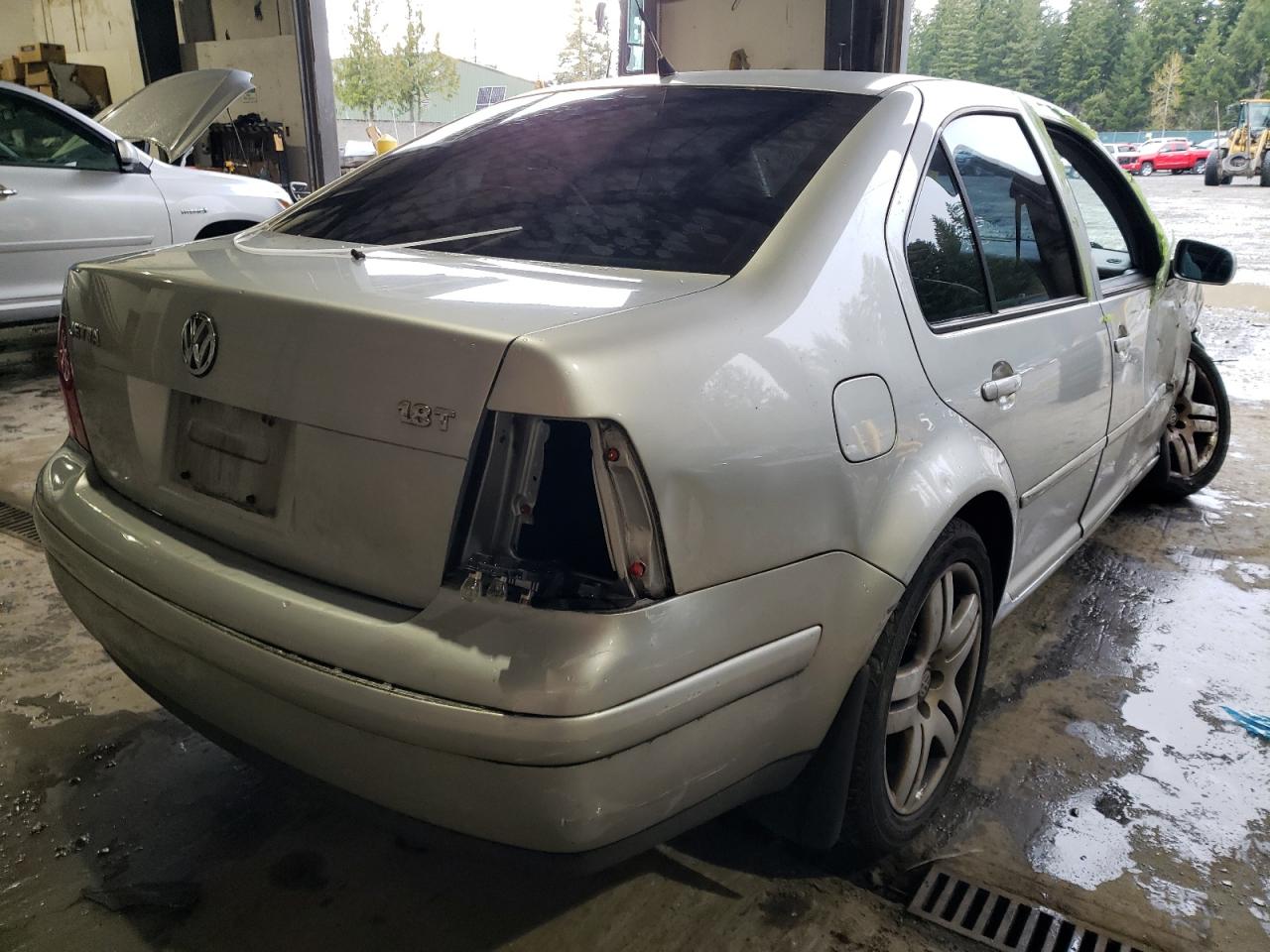 Photo 4 from auction – 2001 VOLKSWAGEN JETTA GLS with VIN 3VWSD69M71M185875