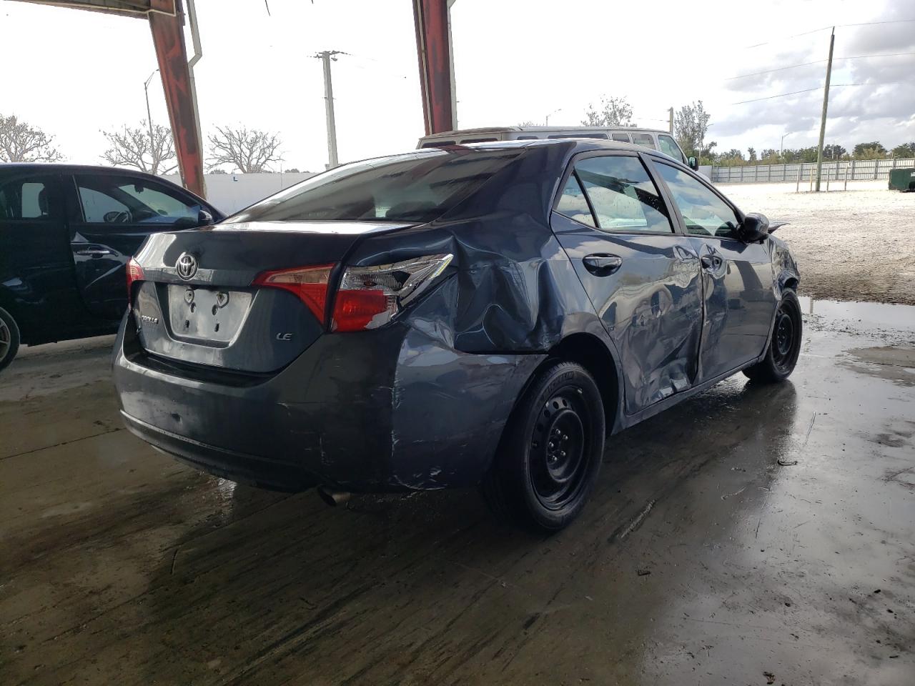 Zdjęcie 4 z aukcji – 2017 TOYOTA COROLLA L z VIN 2T1BURHE2HC818865