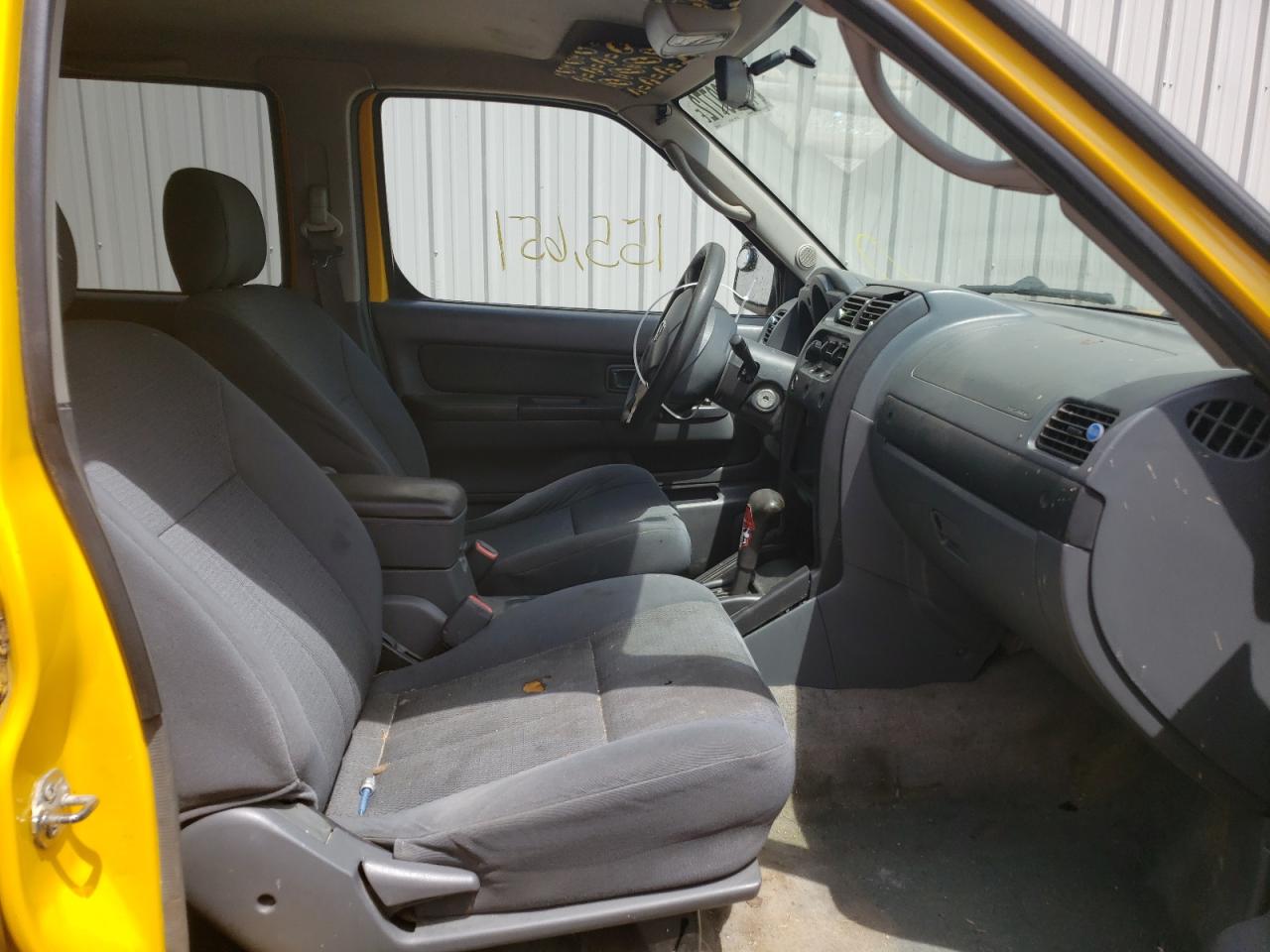 Photo 5 from auction – 2004 NISSAN FRONTIER C with VIN 1N6ED27T44C402885