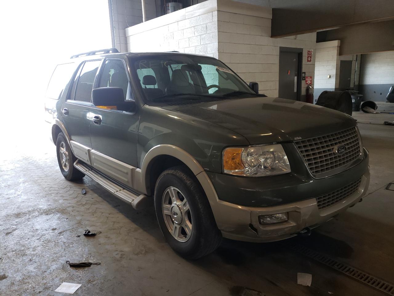 FORD EXPEDITION 2005 z numerem VIN 1FMFU18585LB00837 - Zdjęcie z aukcji