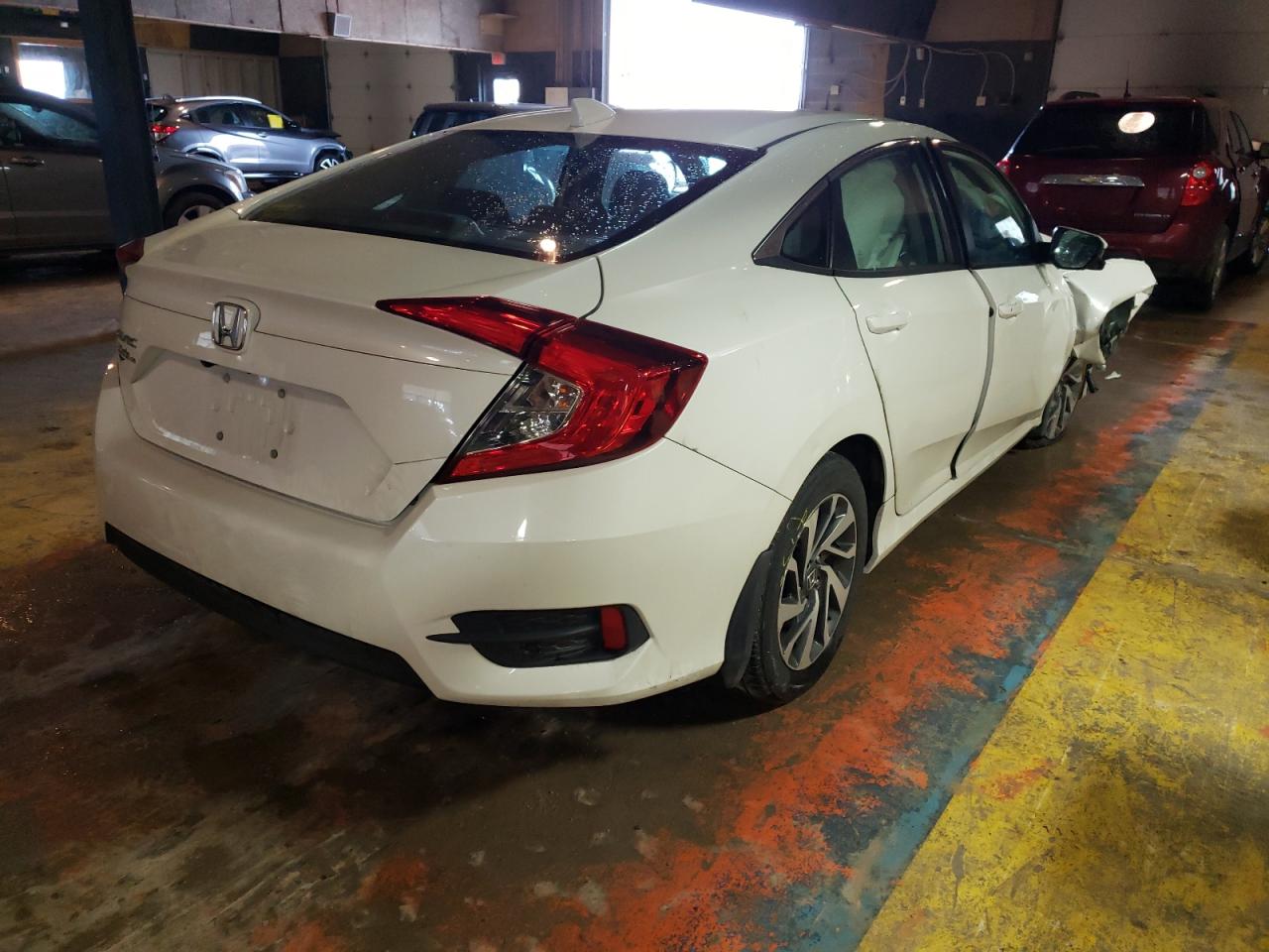 Photo 4 from auction – 2017 HONDA CIVIC EX with VIN 19XFC2F89HE019840