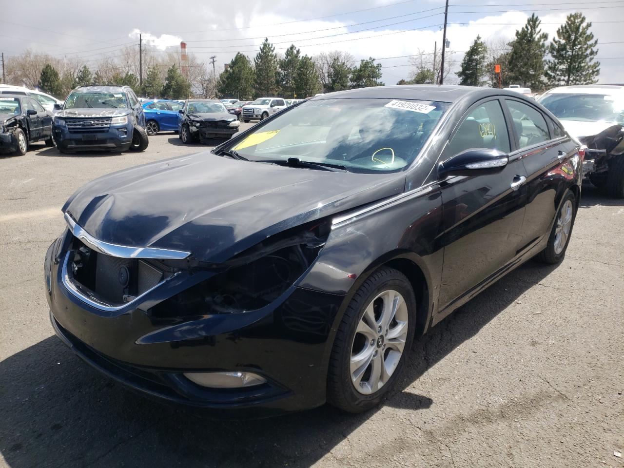 Photo 2 from auction – 2011 HYUNDAI SONATA SE with VIN 5NPEC4AC2BH084292