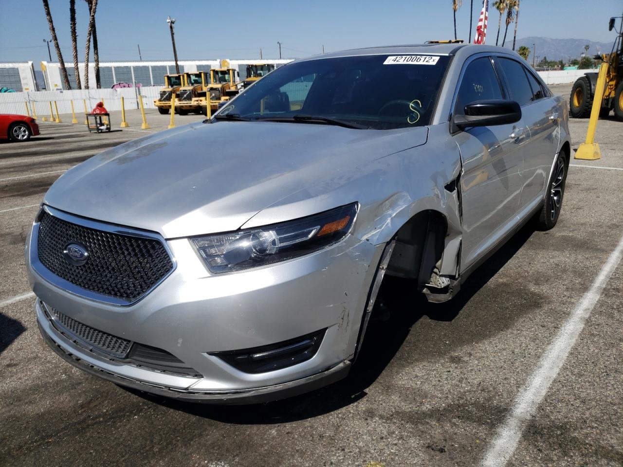 Photo 2 from auction – 2016 FORD TAURUS SHO with VIN 1FAHP2KT4GG136169