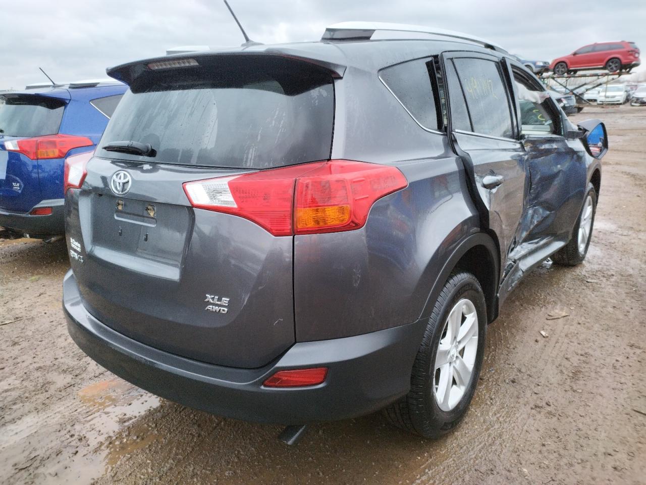 Photo 4 from auction – 2014 TOYOTA RAV4 XLE with VIN 2T3RFREV3EW170712